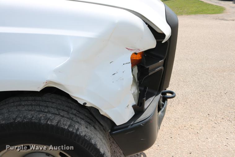 image for item DD1252 2010 Ford F250 Super Duty utility bed pickup truck