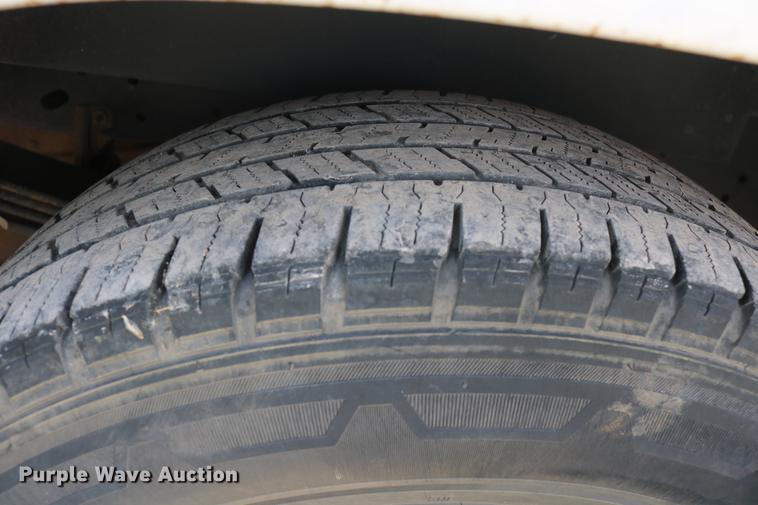 image for item DD1252 2010 Ford F250 Super Duty utility bed pickup truck