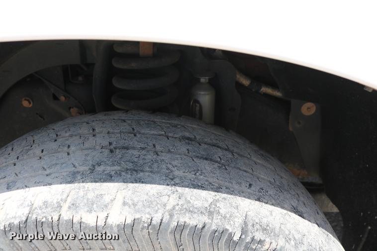 image for item DD1252 2010 Ford F250 Super Duty utility bed pickup truck