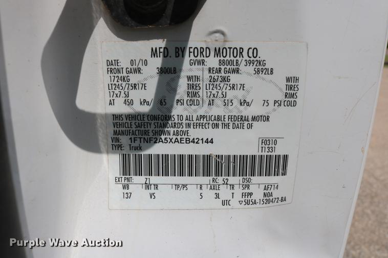 image for item DD1252 2010 Ford F250 Super Duty utility bed pickup truck