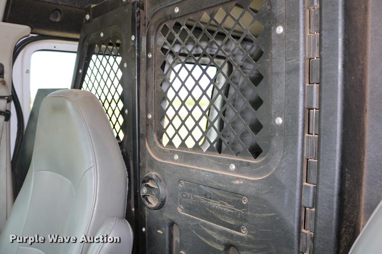 image for item DD1253 2007 Ford E150 van