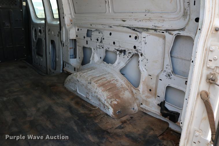 image for item DD1253 2007 Ford E150 van