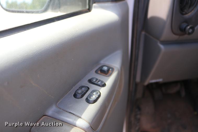 image for item DD1253 2007 Ford E150 van