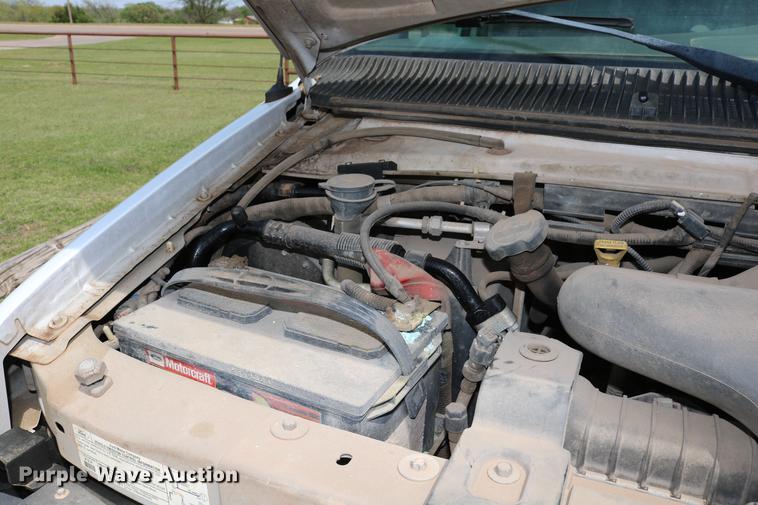 image for item DD1253 2007 Ford E150 van