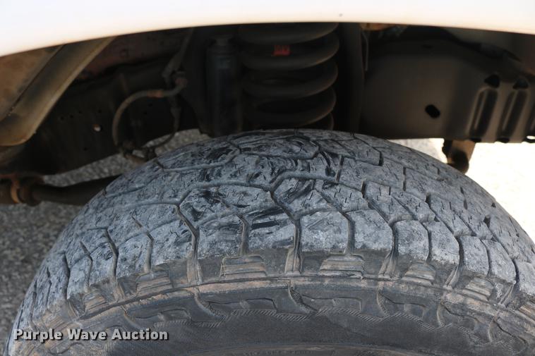 image for item DD1253 2007 Ford E150 van