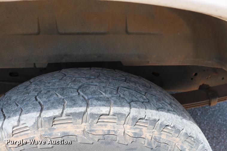 image for item DD1253 2007 Ford E150 van