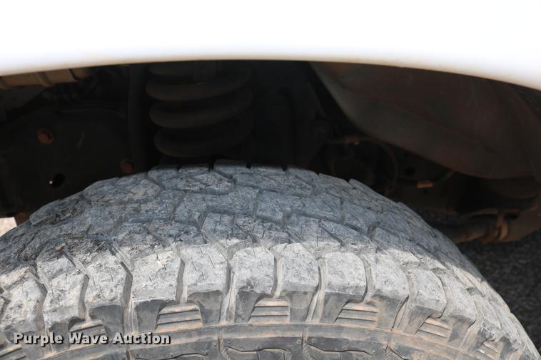 image for item DD1253 2007 Ford E150 van