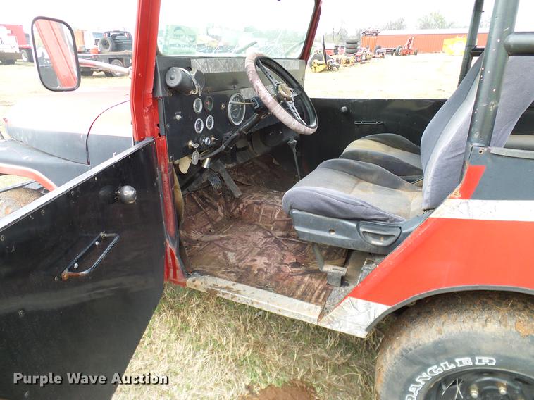 image for item DD1304 1975 Jeep DJ5 SUV