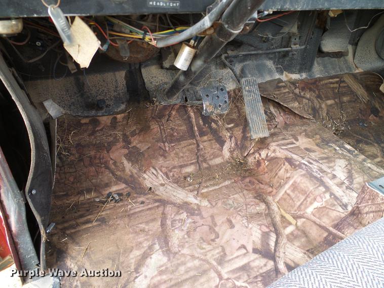 image for item DD1304 1975 Jeep DJ5 SUV