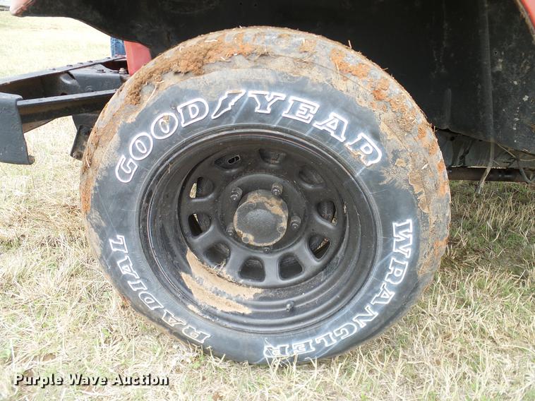 image for item DD1304 1975 Jeep DJ5 SUV