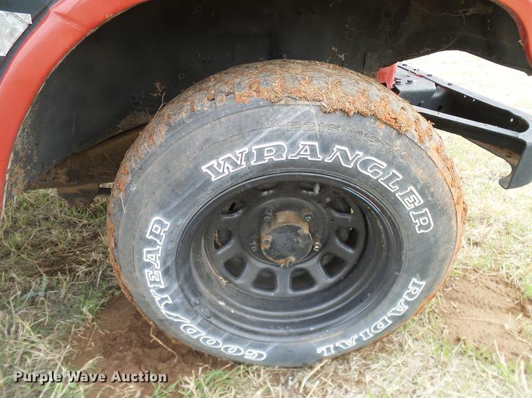 image for item DD1304 1975 Jeep DJ5 SUV