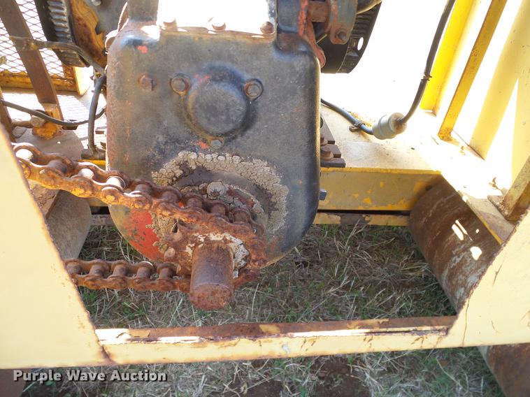 image for item DD1306 Clary screed