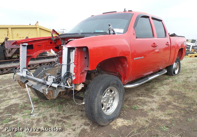 image for item DD1310 2007 Chevrolet Silverado 2500HD Crew Cab pickup truck
