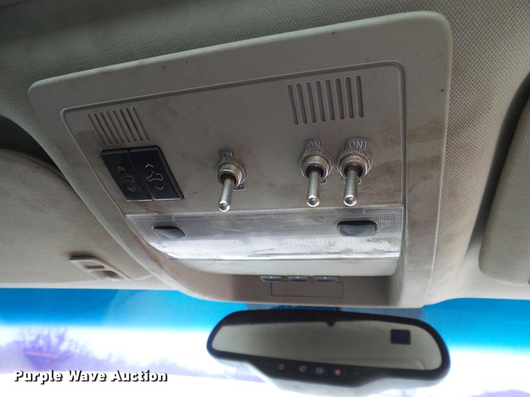 image for item DD1310 2007 Chevrolet Silverado 2500HD Crew Cab pickup truck