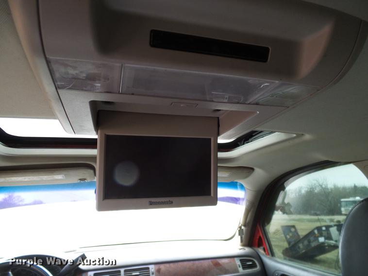 image for item DD1310 2007 Chevrolet Silverado 2500HD Crew Cab pickup truck