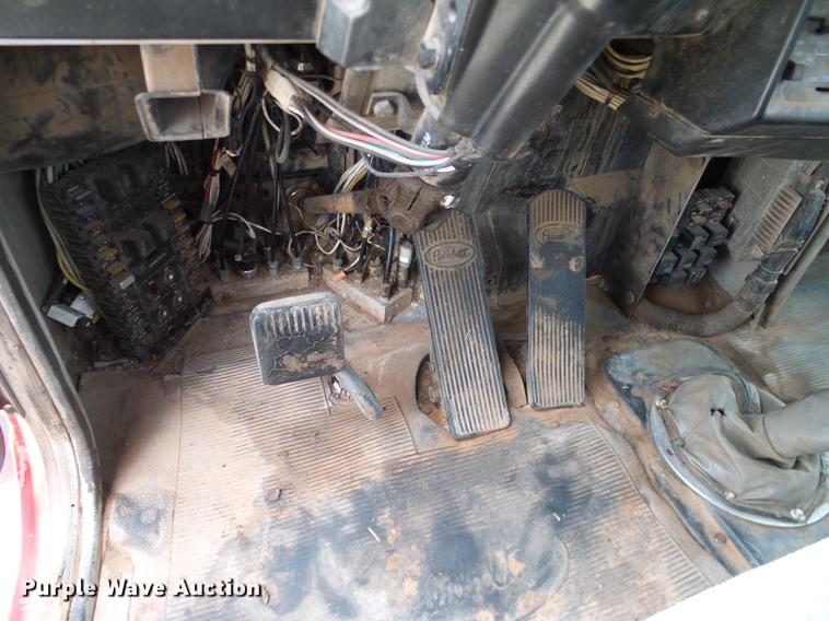 image for item DD1312 1991 Peterbilt 377 flatbed truck