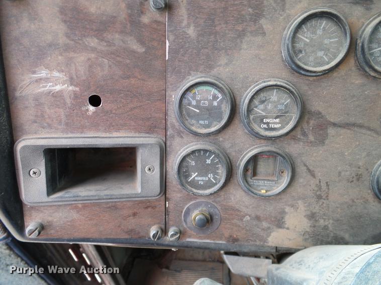 image for item DD1312 1991 Peterbilt 377 flatbed truck