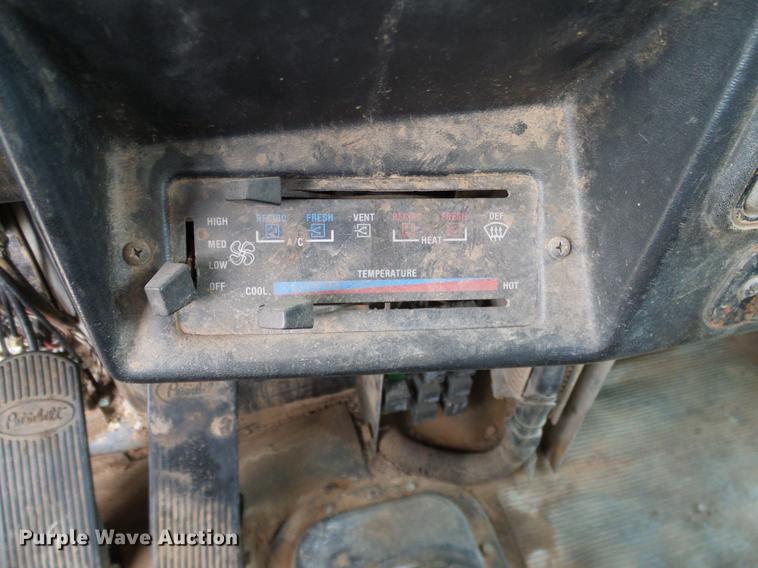 image for item DD1312 1991 Peterbilt 377 flatbed truck