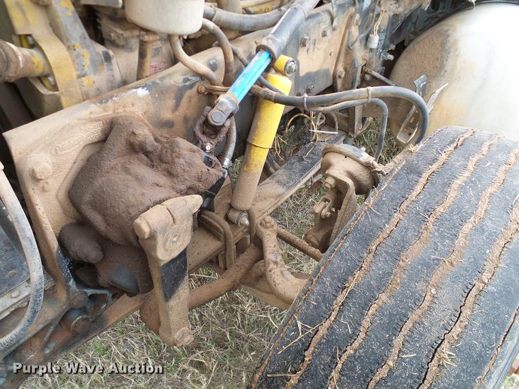 image for item DD1312 1991 Peterbilt 377 flatbed truck