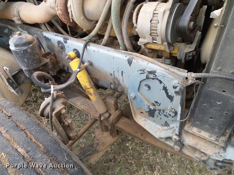 image for item DD1312 1991 Peterbilt 377 flatbed truck