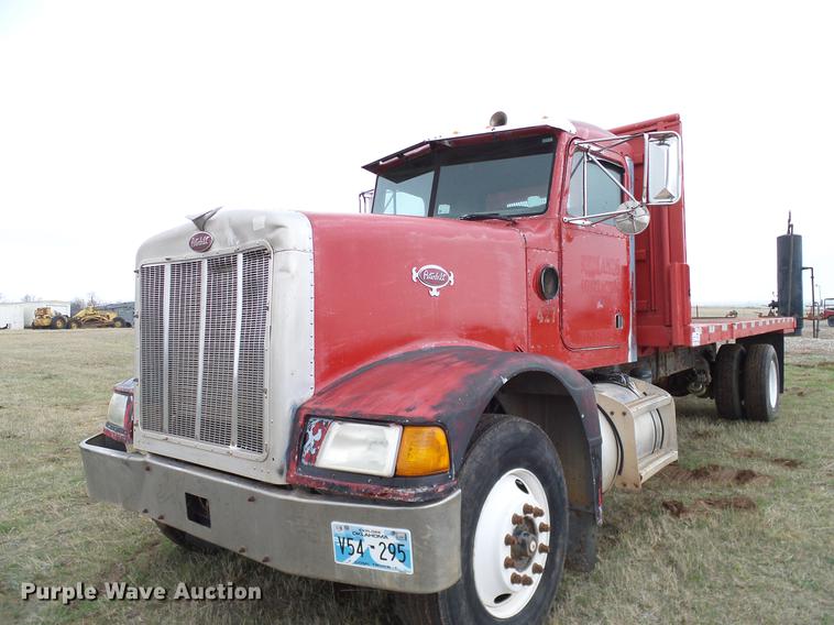 image for item DD1312 1991 Peterbilt 377 flatbed truck