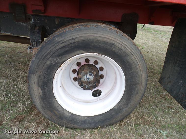 image for item DD1312 1991 Peterbilt 377 flatbed truck