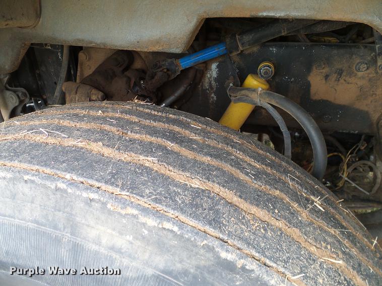 image for item DD1312 1991 Peterbilt 377 flatbed truck