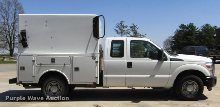 image for item DD2699 2011 Ford F250 Super Duty SuperCab utility bed pickup truck