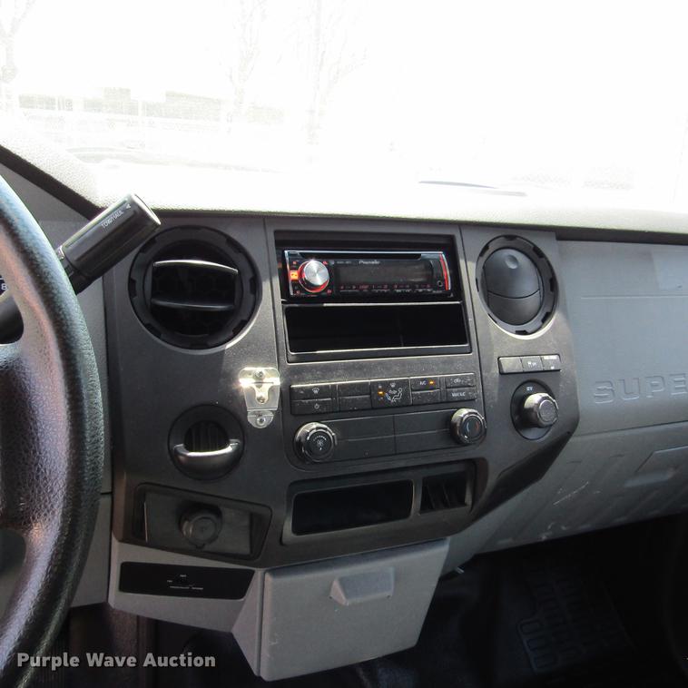 image for item DD2699 2011 Ford F250 Super Duty SuperCab utility bed pickup truck