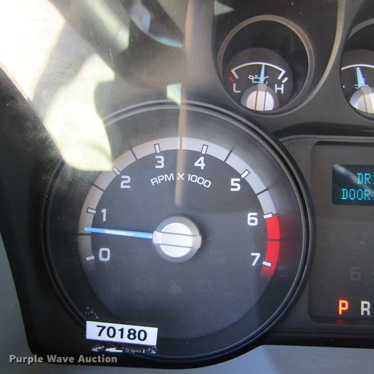 image for item DD2699 2011 Ford F250 Super Duty SuperCab utility bed pickup truck