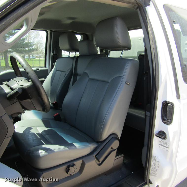 image for item DD2699 2011 Ford F250 Super Duty SuperCab utility bed pickup truck