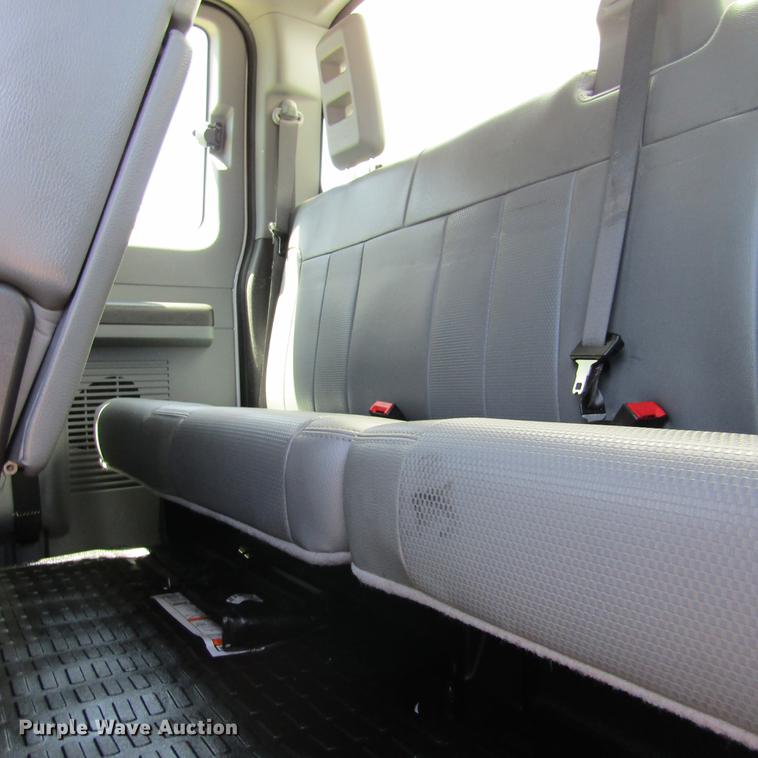 image for item DD2699 2011 Ford F250 Super Duty SuperCab utility bed pickup truck