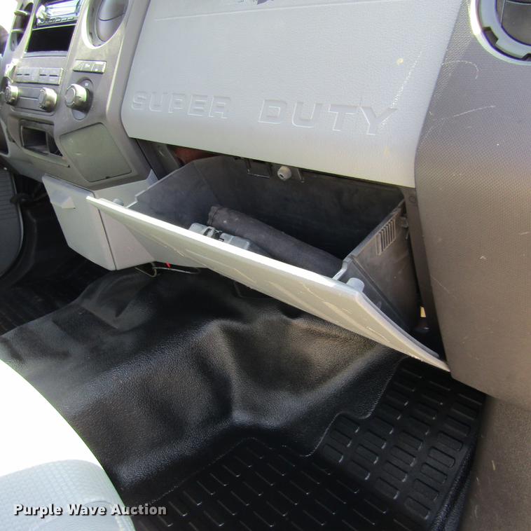 image for item DD2699 2011 Ford F250 Super Duty SuperCab utility bed pickup truck