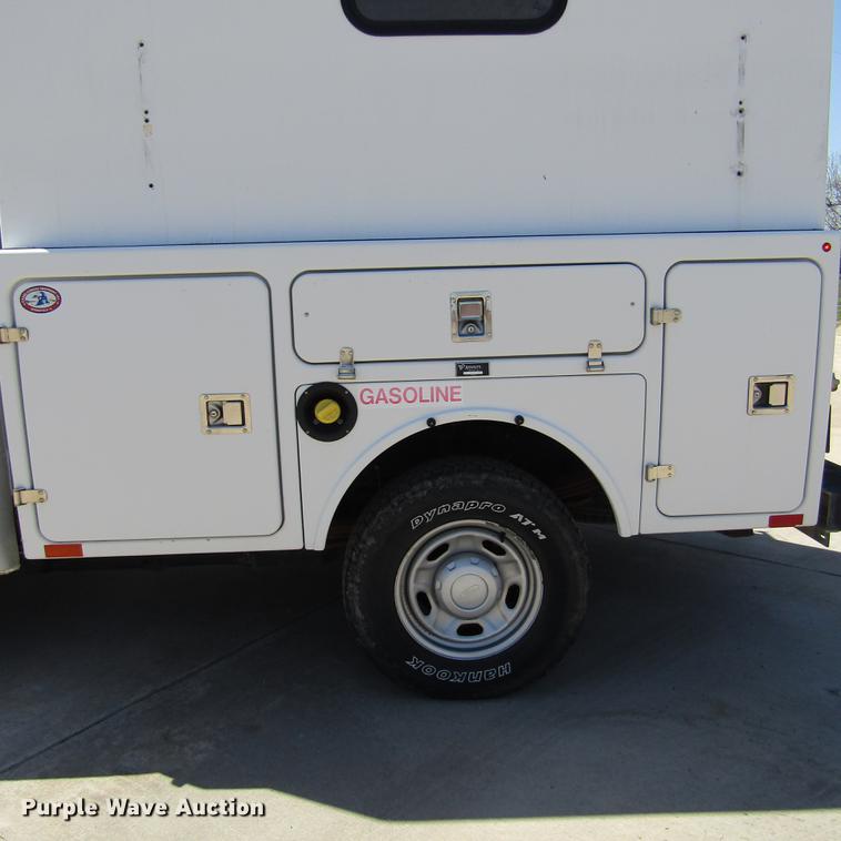 image for item DD2699 2011 Ford F250 Super Duty SuperCab utility bed pickup truck