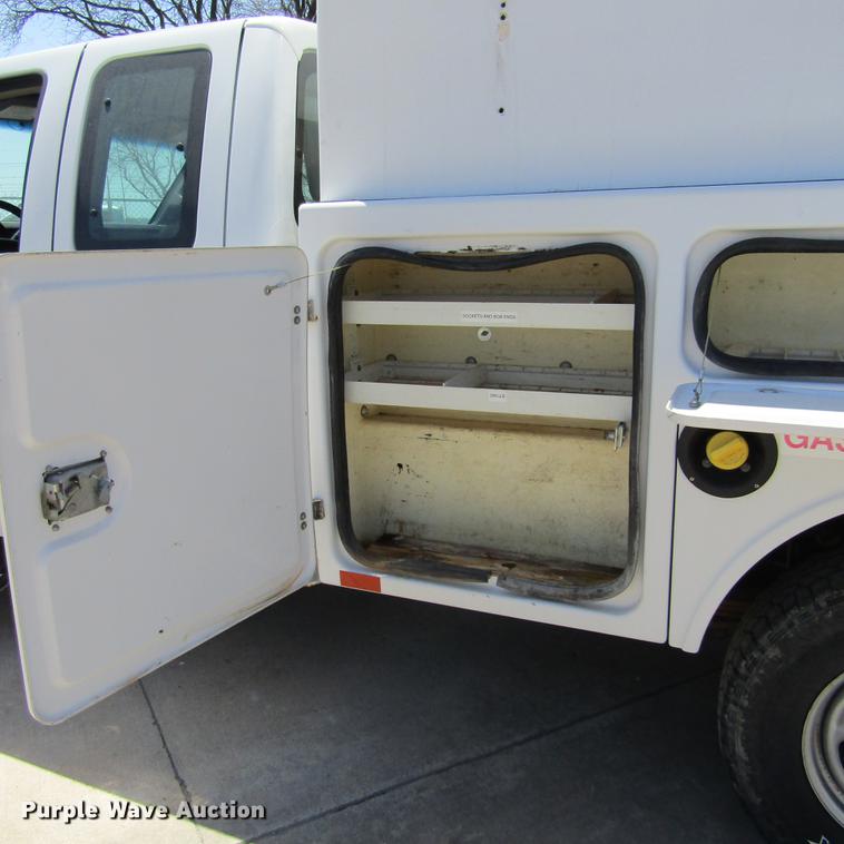 image for item DD2699 2011 Ford F250 Super Duty SuperCab utility bed pickup truck