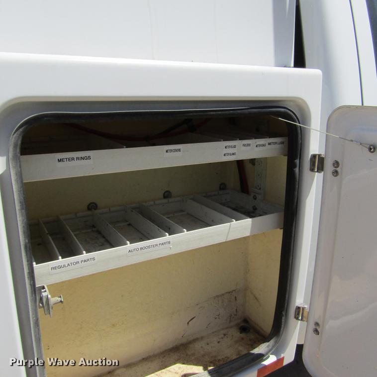 image for item DD2699 2011 Ford F250 Super Duty SuperCab utility bed pickup truck