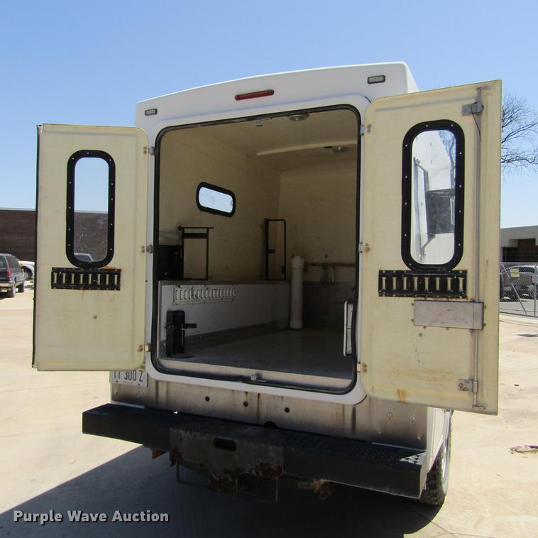 image for item DD2699 2011 Ford F250 Super Duty SuperCab utility bed pickup truck