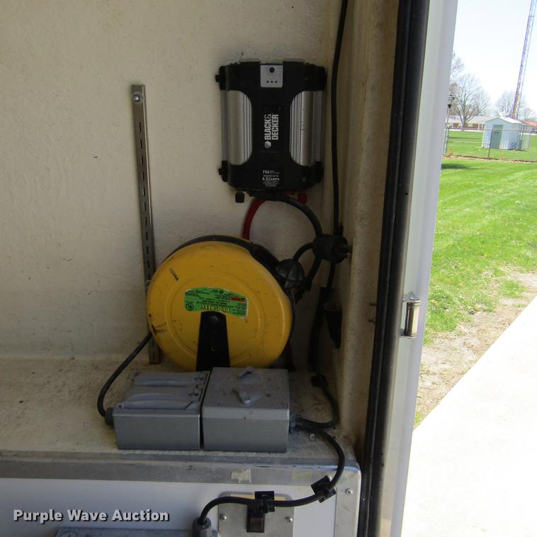 image for item DD2699 2011 Ford F250 Super Duty SuperCab utility bed pickup truck