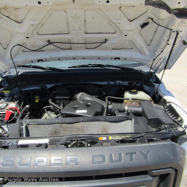 image for item DD2699 2011 Ford F250 Super Duty SuperCab utility bed pickup truck