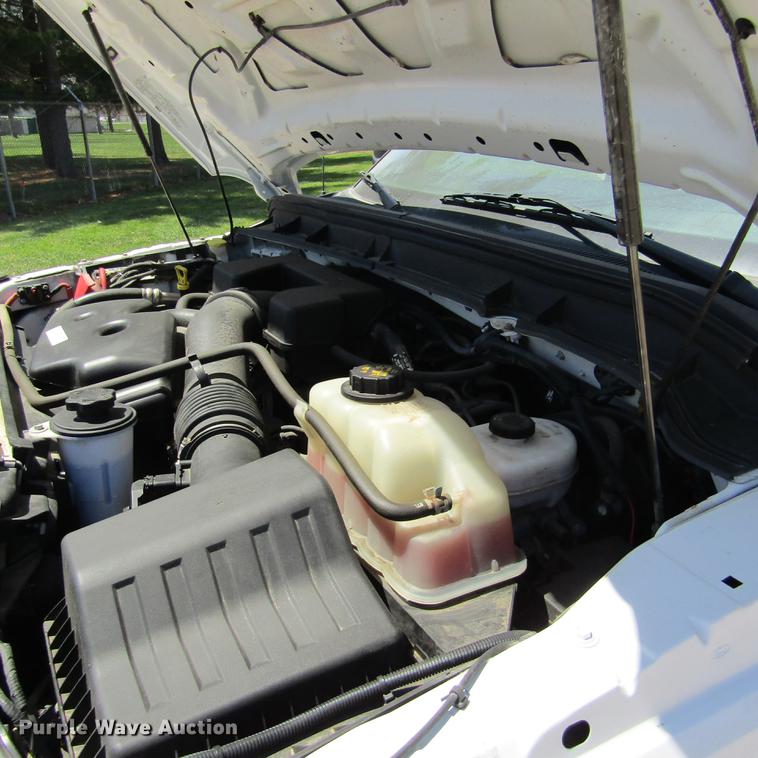 image for item DD2699 2011 Ford F250 Super Duty SuperCab utility bed pickup truck