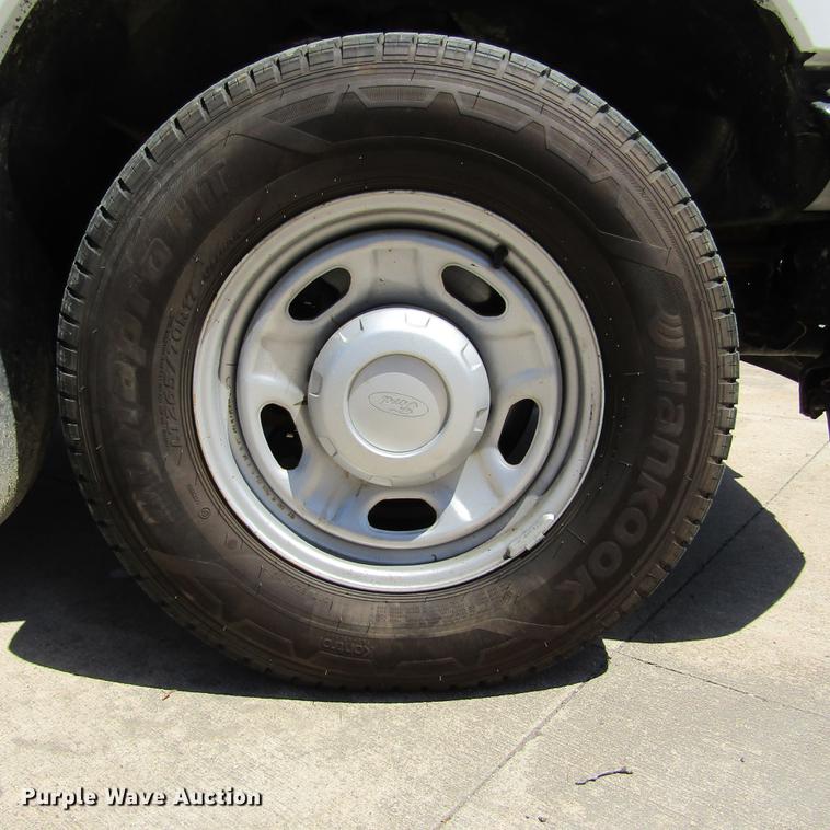 image for item DD2699 2011 Ford F250 Super Duty SuperCab utility bed pickup truck