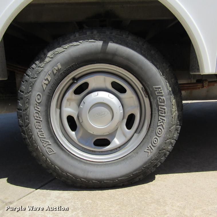 image for item DD2699 2011 Ford F250 Super Duty SuperCab utility bed pickup truck