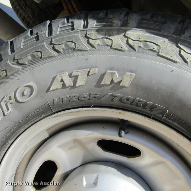 image for item DD2699 2011 Ford F250 Super Duty SuperCab utility bed pickup truck