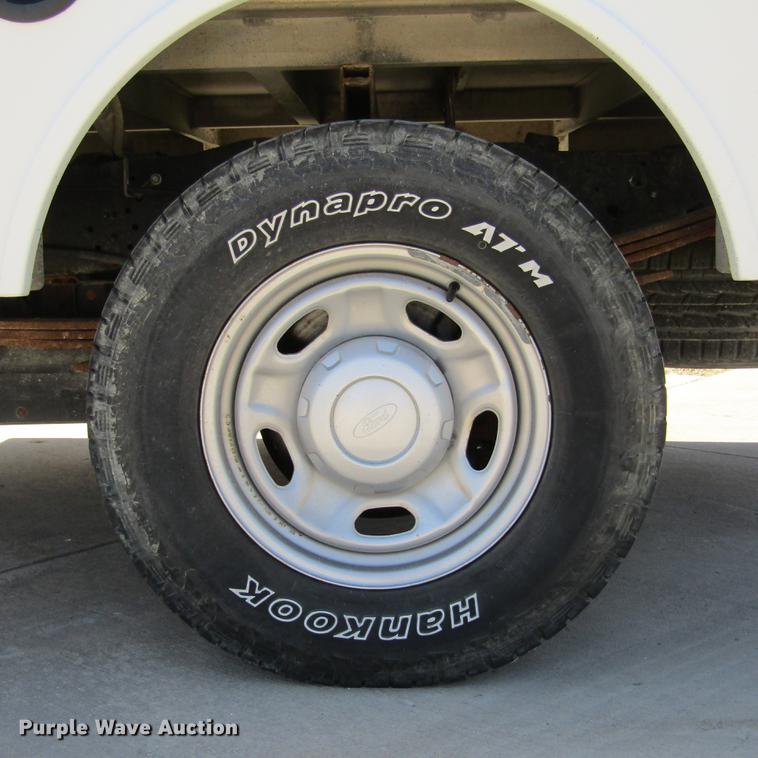 image for item DD2699 2011 Ford F250 Super Duty SuperCab utility bed pickup truck