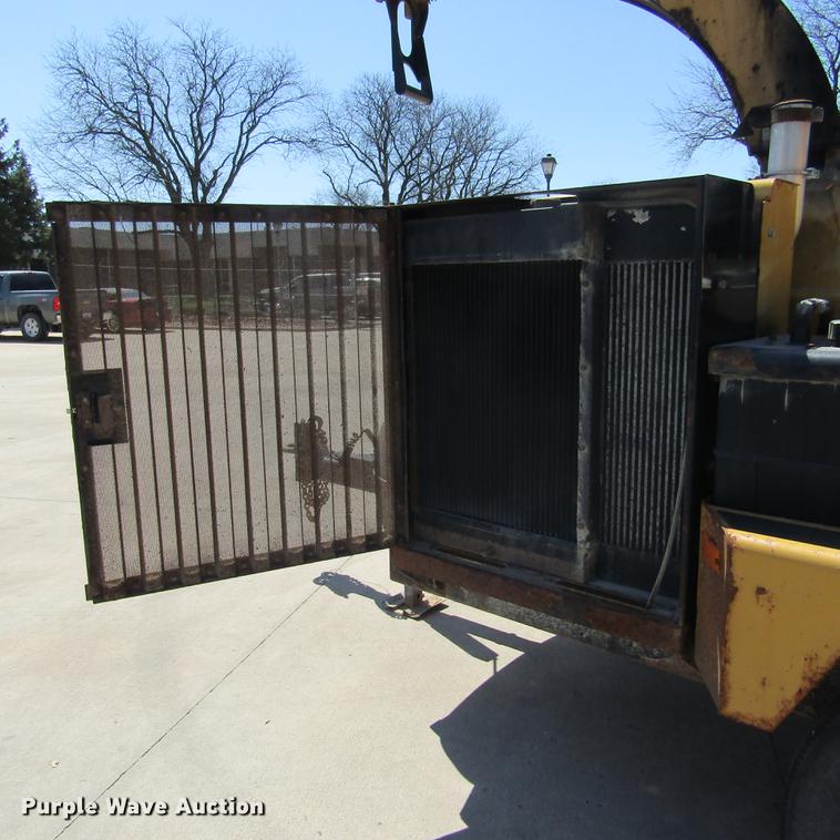 image for item DD2700 2007 Vermeer BC1500 wood chipper