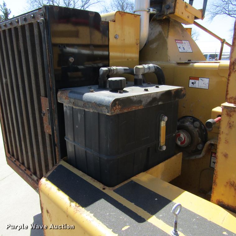 image for item DD2700 2007 Vermeer BC1500 wood chipper
