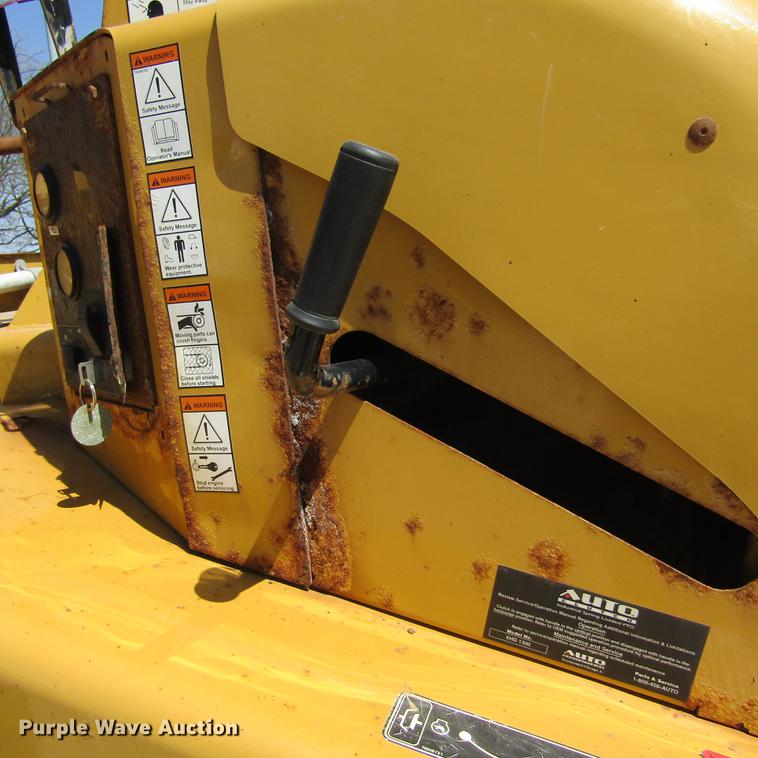 image for item DD2700 2007 Vermeer BC1500 wood chipper