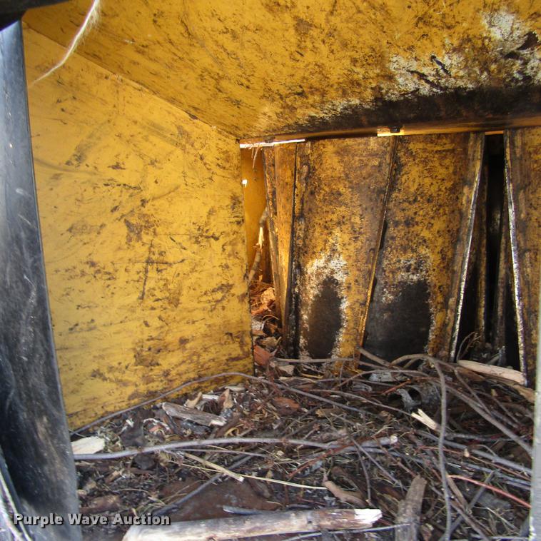 image for item DD2700 2007 Vermeer BC1500 wood chipper