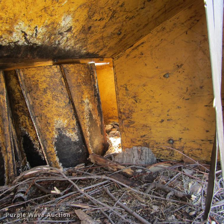 image for item DD2700 2007 Vermeer BC1500 wood chipper