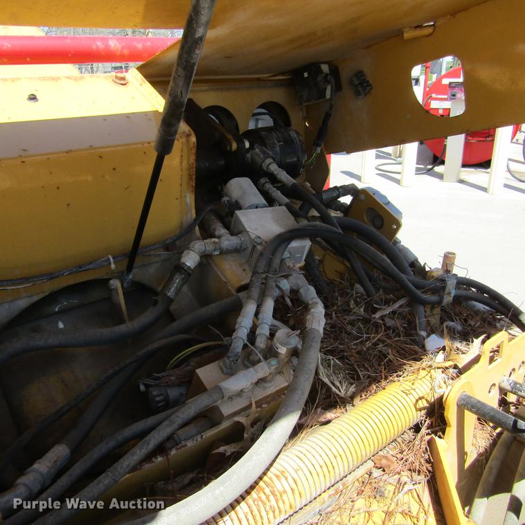 image for item DD2700 2007 Vermeer BC1500 wood chipper